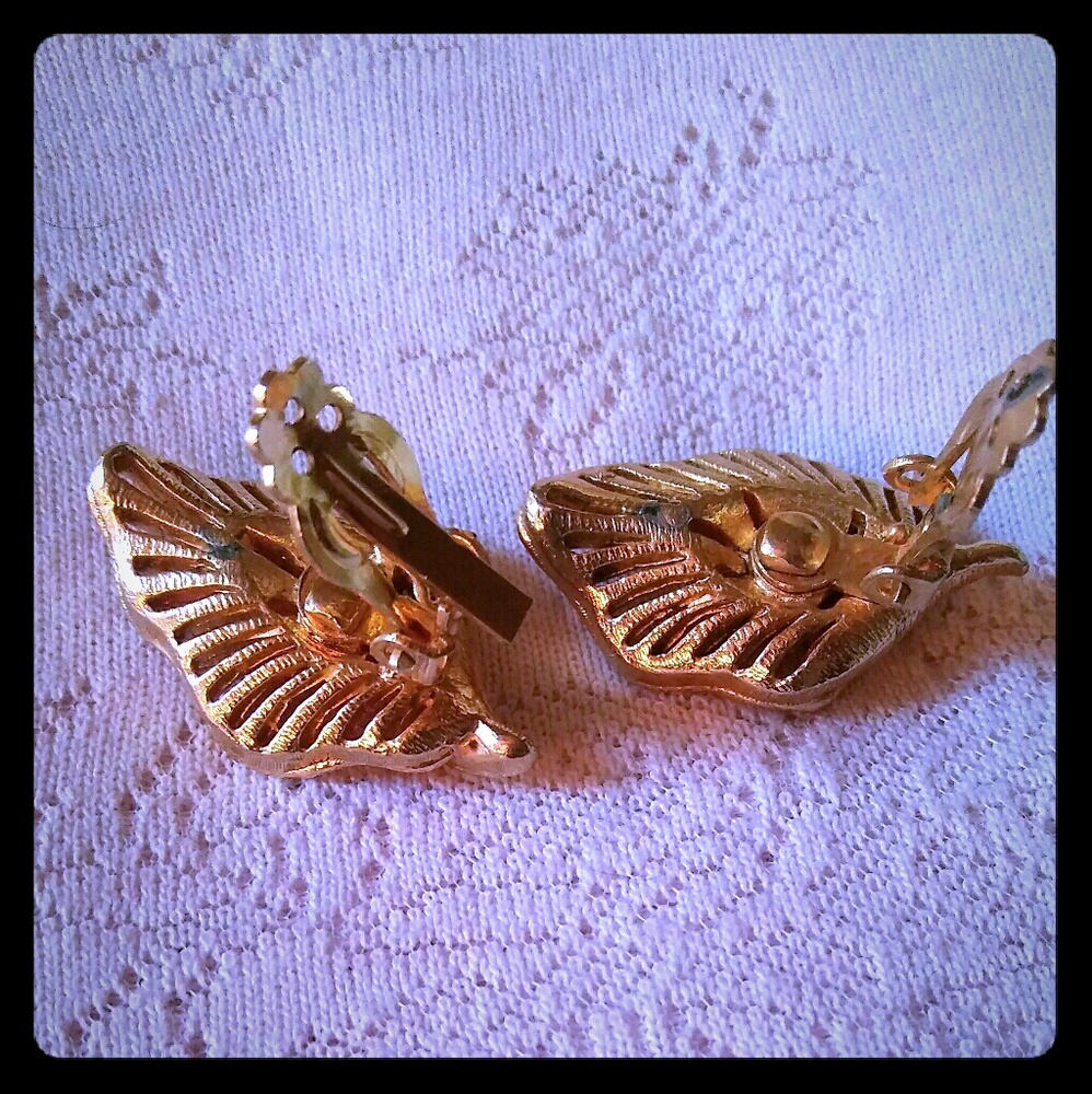 Vintage Leaf Shape Openwork Earrings - image 5